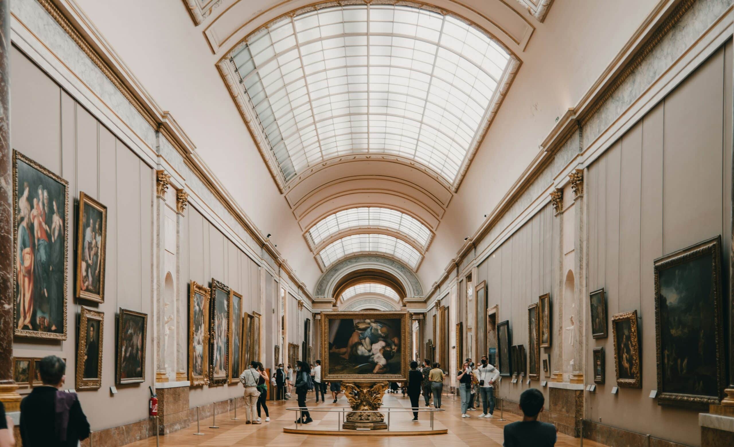 Galerie d'un musée parisien