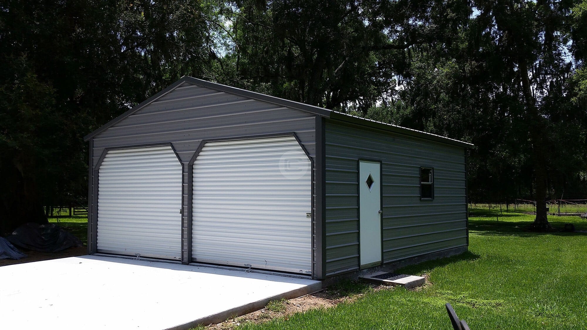 22×26 Vertical Roof Garage