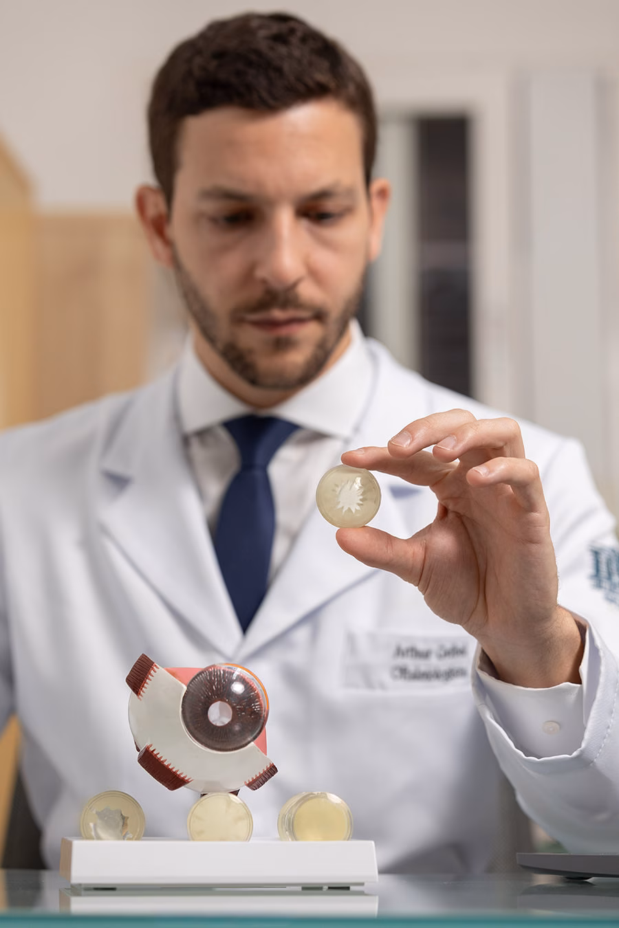 Retrato profissional de médico oftalmologista em BH