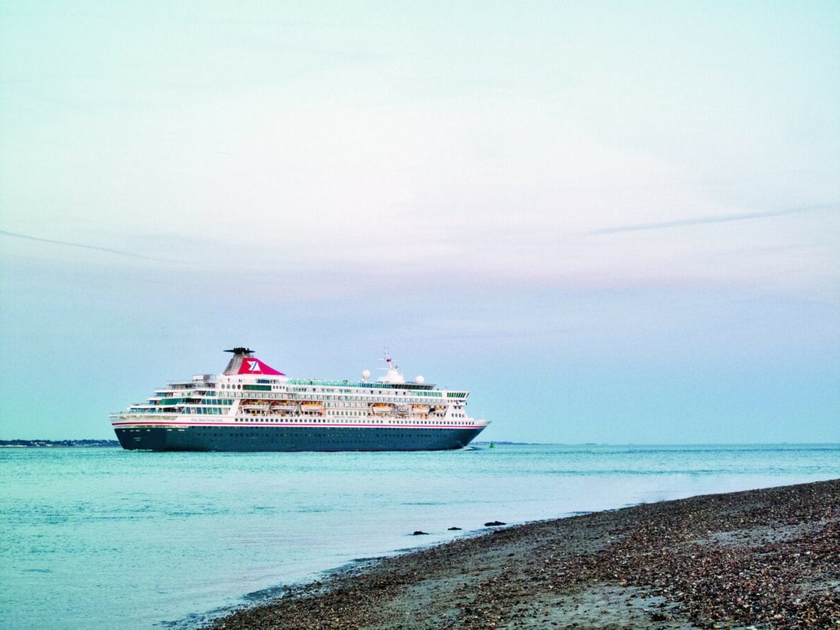 Fred. Olsen Cruises nutzt Landstrom