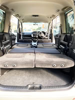 ミニバン車中泊専用