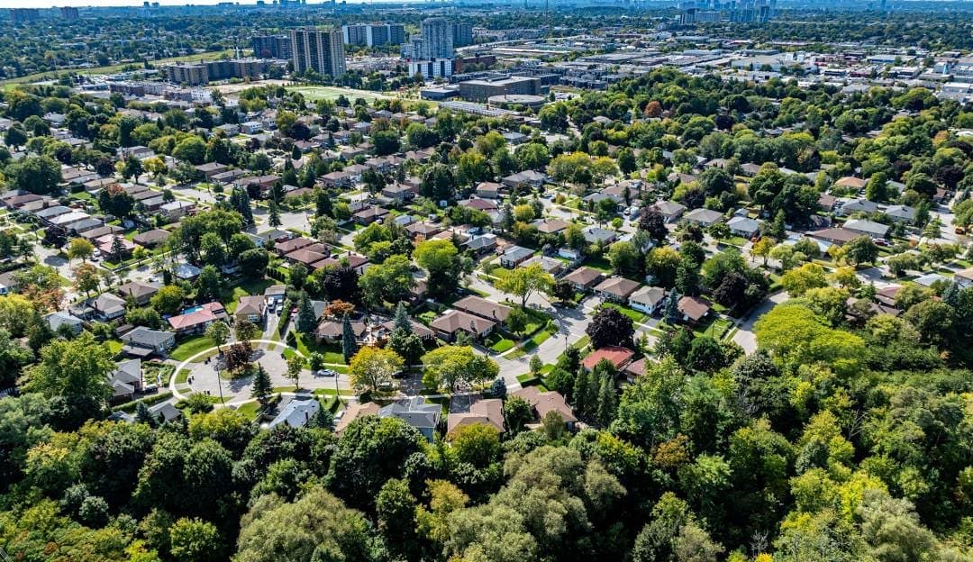 Same-day weed delivery service in Toronto and the GTA from Montrose Cannabis