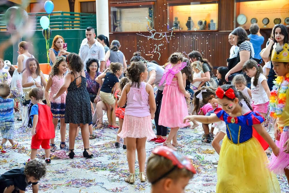 Shopping Estação anuncia tradicional bailinho de carnaval para crianças, com programação gratuita