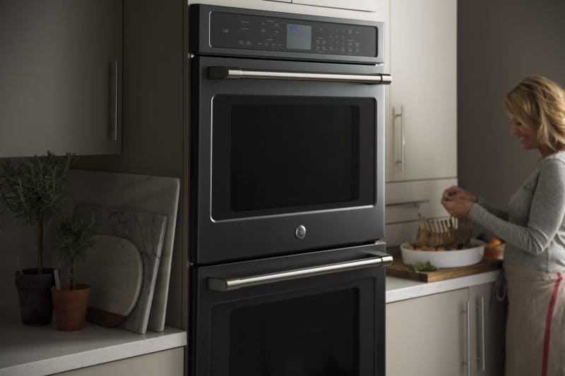 GE HossDesign 155140 Kitchen Materials and Appliances Guide MyFixitUpLife GE introduced Black Slate as a new finish for appliances in January What do you think MyFixitUpLife