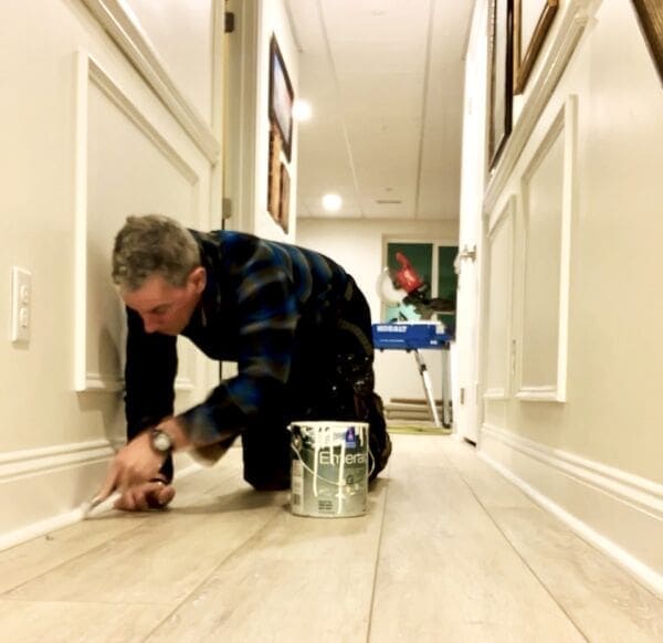 Mark MyFixitUpLife shoe molding paint Why paint shoe molding Find out why primer isnt enough MyFixitUpLife MyFixitUpLife