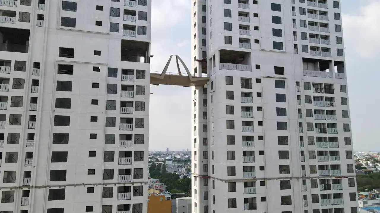 Tổng thể căn hộ– Cầu vọng kính