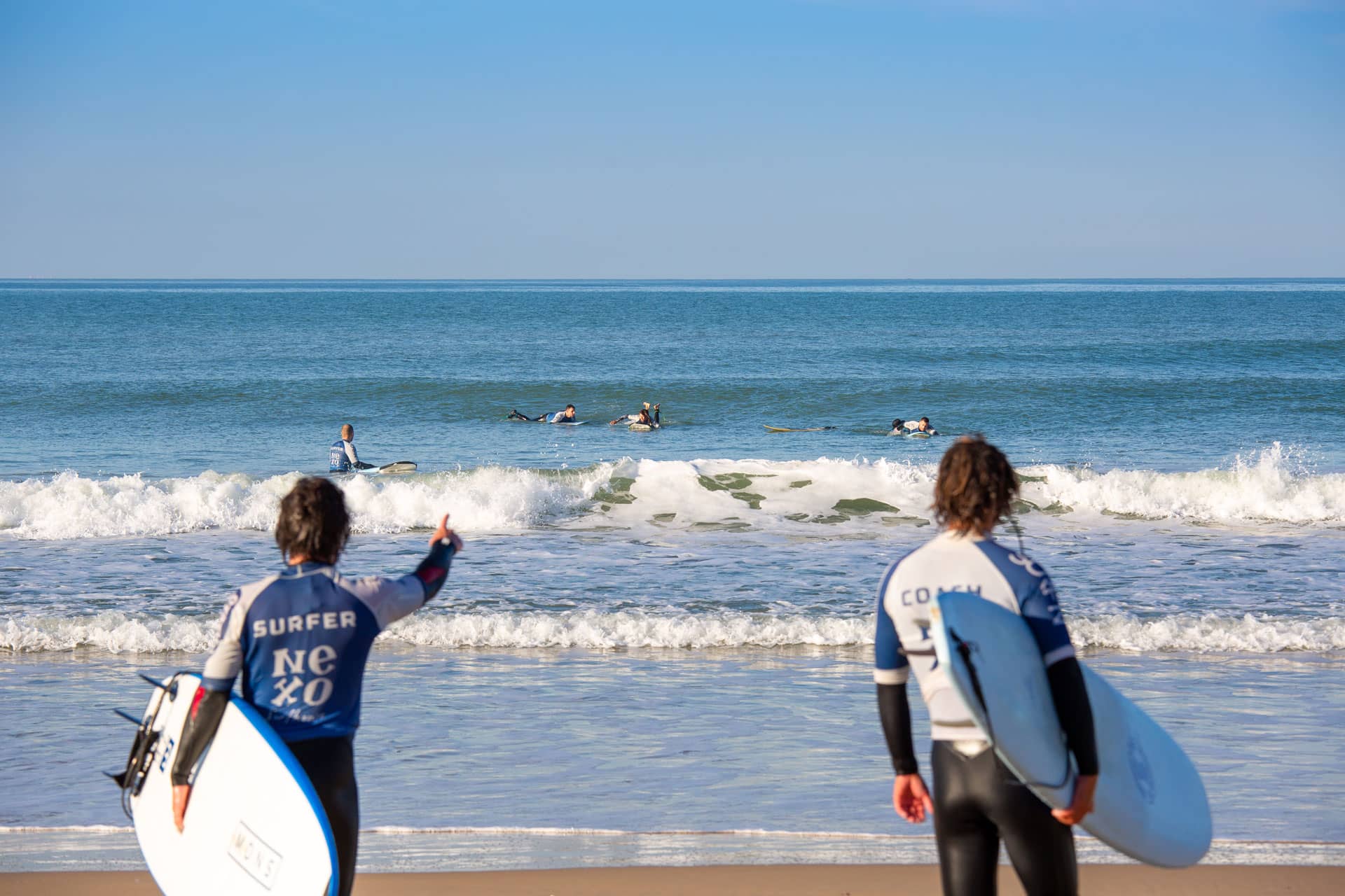 Surfcamp Andalucía alumnos y coach