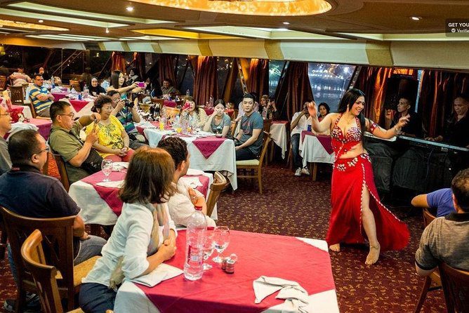 بوفيه مفتوح على باخرة نايل كروز