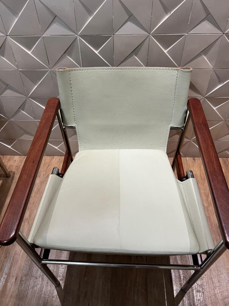 Chega de manchas, odores e ácaros! A NK Impermeabilização oferece higienização profunda e impermeabilização de estofados com garantia e atendimento em casa.