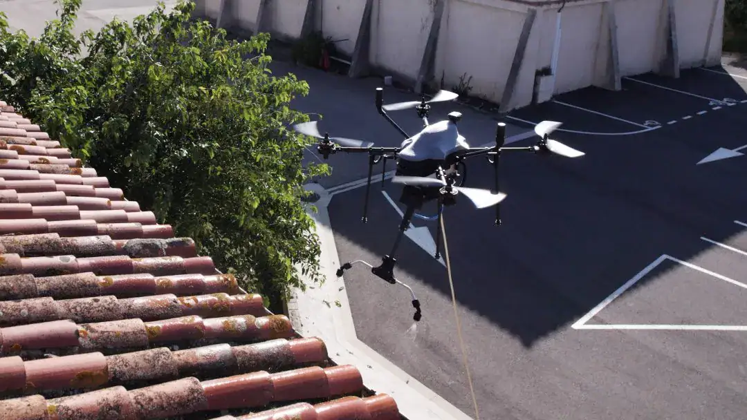 drone nettoyage haute pression