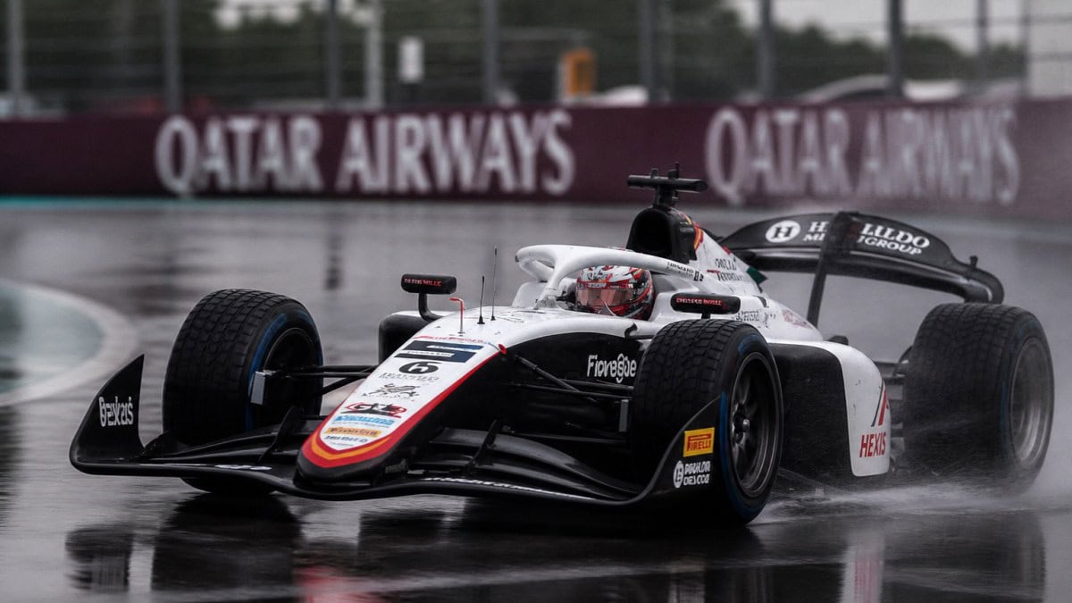 Noel León logra pole inversa en carrera sprint Barcelona