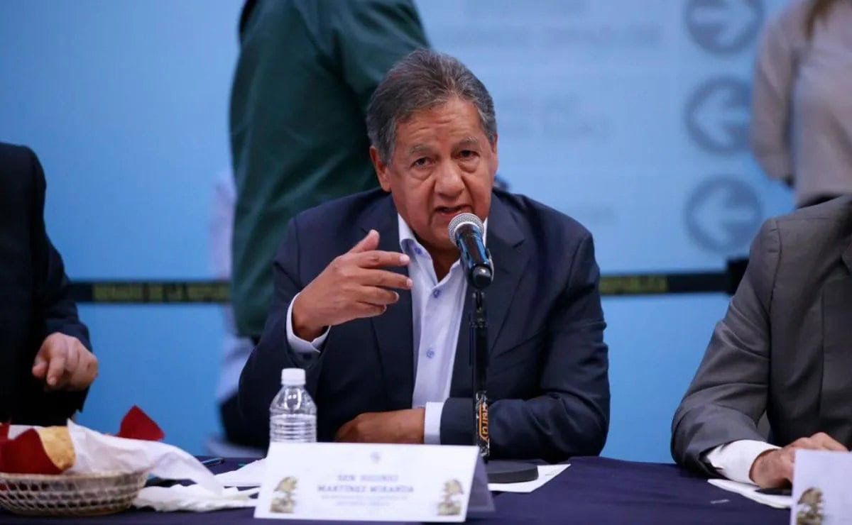 Higinio Martínez busca presidir el Senado en 2026