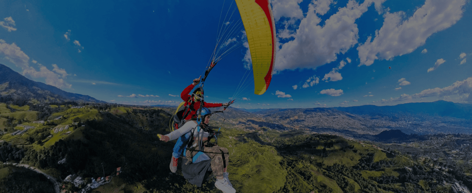 5 raisons de finir l'année en parapente en colombie.