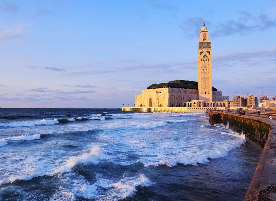 mosque-in-casablanca-950x694-1