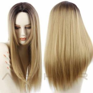 Špinavá blond paruka Carmen