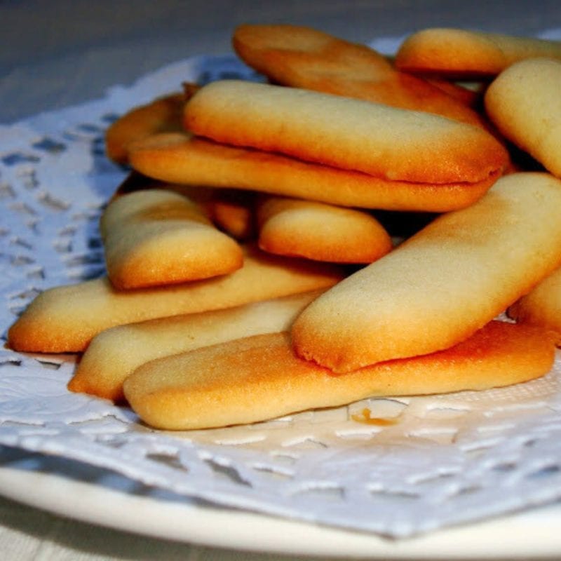 Langues de chat – Fursecuri „Limbi de pisica”