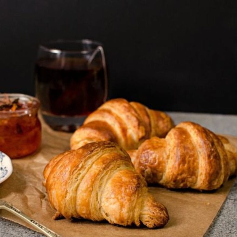 Croissante cu unt