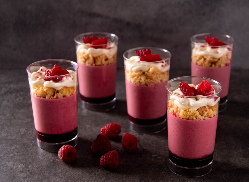 Verine cu mousse de zmeură – Desert elegant la pahar | Pastry Workshop