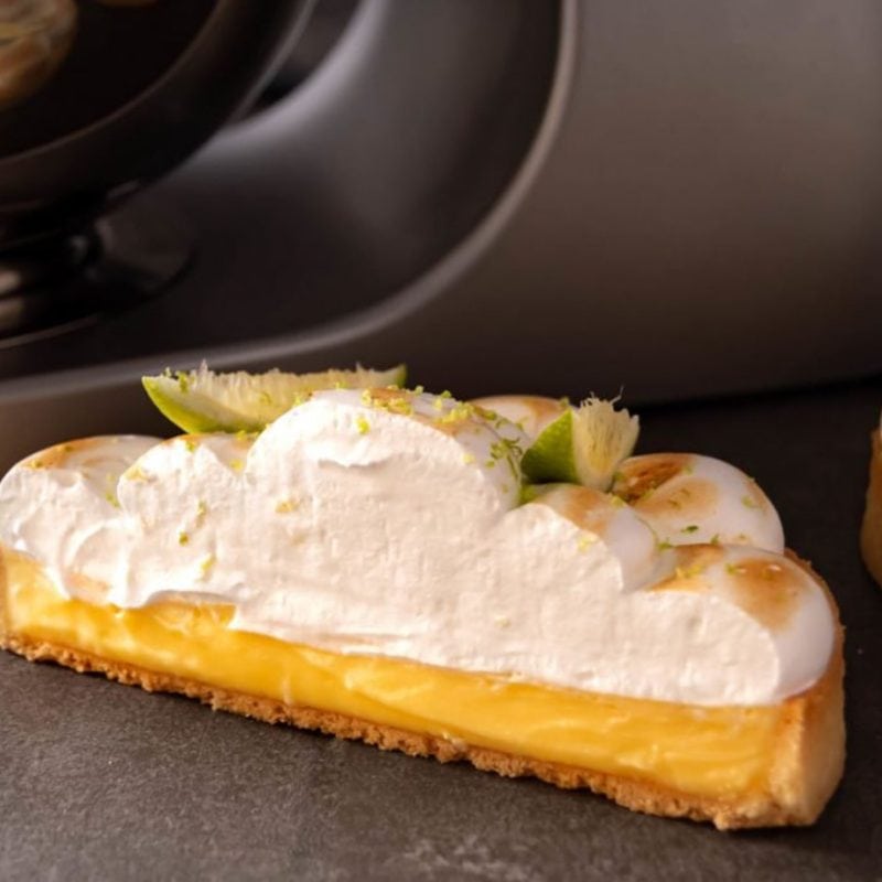 Tarta cu lamaie si bezea