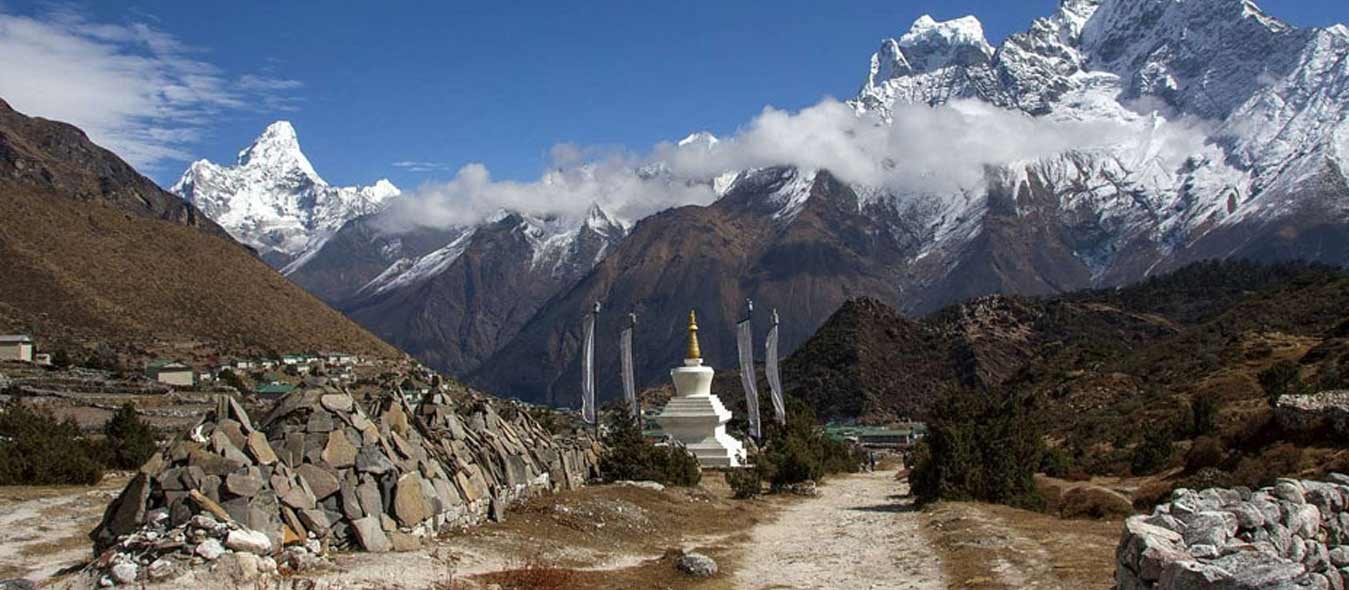 EVEREST LOWER KHUMBU TREK