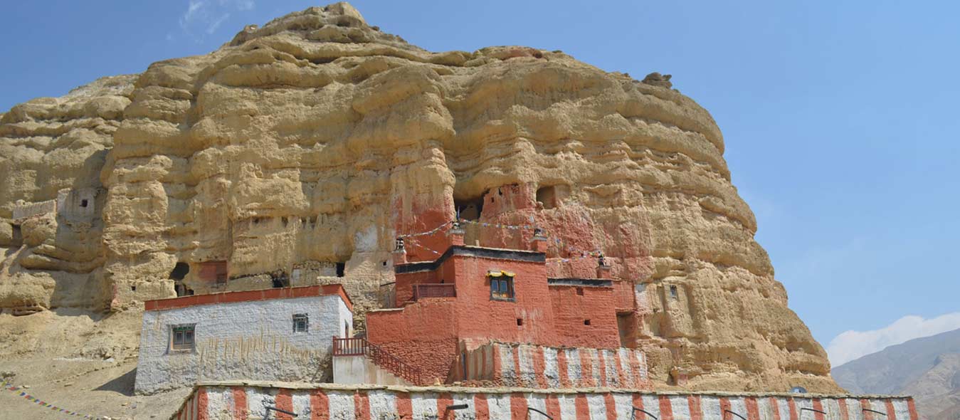 UPPER MUSTANG