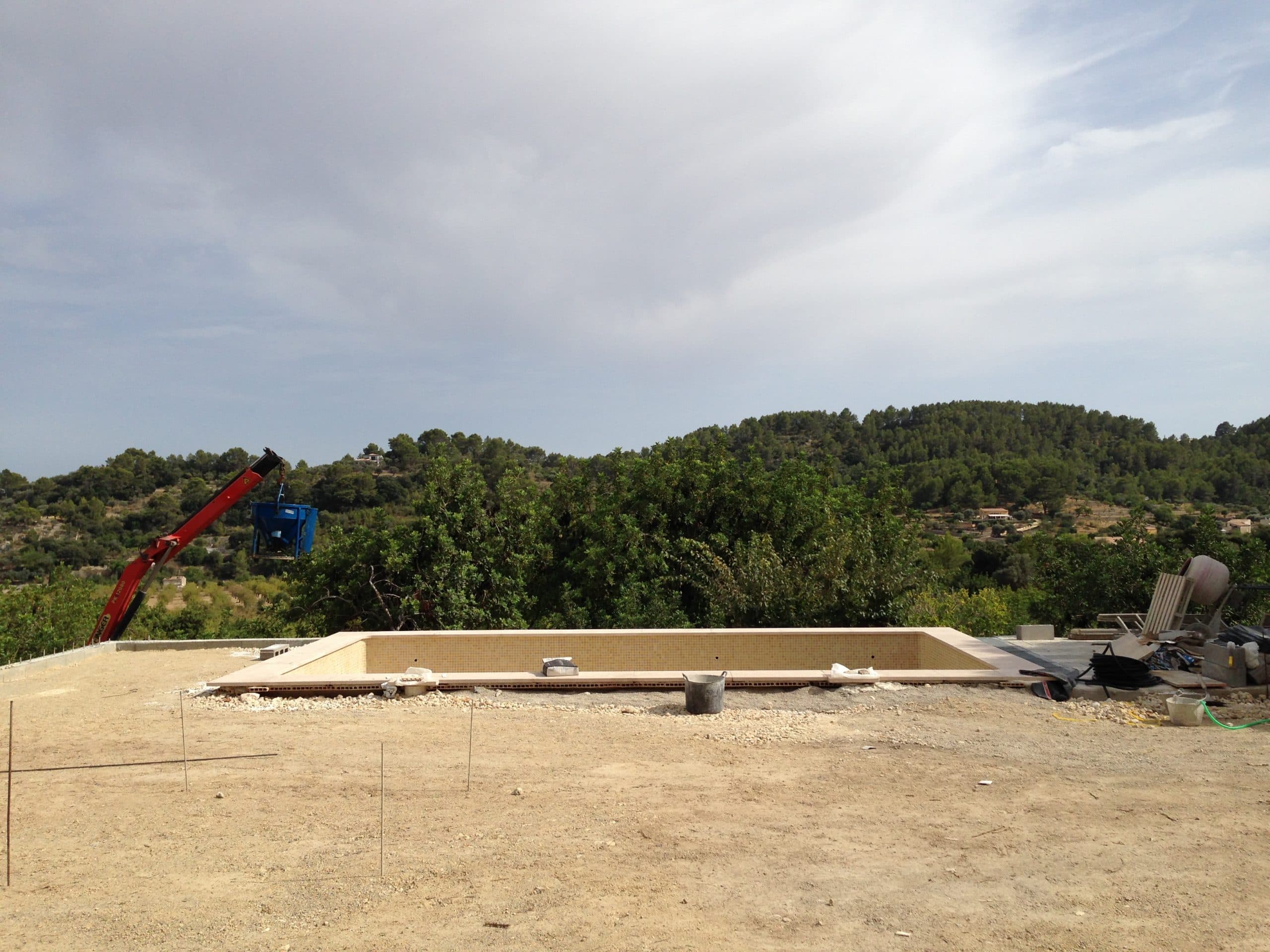 Excavación y adecuación de piscina