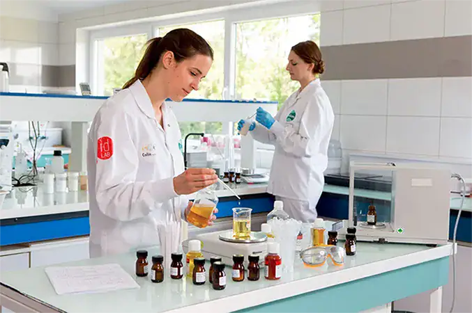 laboratoire contrôle qualité laborantines