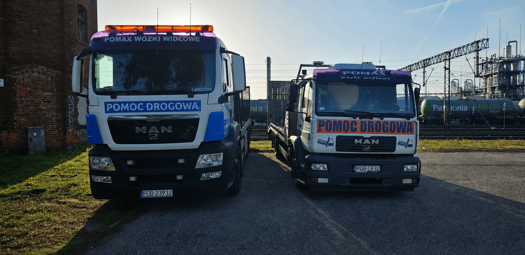 Samochody transportowe POMAX do przewozu wózków i maszyn