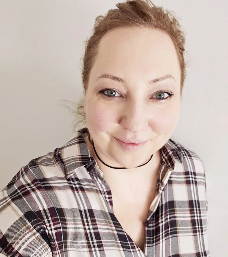 Monika Kozioł - psycholog, terapeuta Terapii Skoncentrowanej na rozwiązaniach, terapeuta ośrodka PoMyślnie