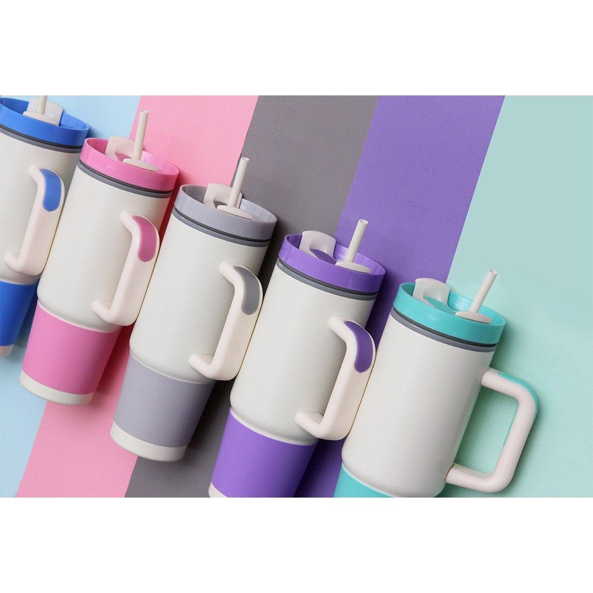 Termos blancos con mangas y tapas pastel