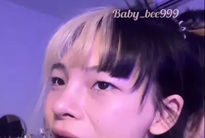 คลิปหลุด Onlyfans น้องบี baby_bee999 สาวหมวยสุดน่ารัก อ้อนแฟนขอจัดก่อนนอน เปิดฉากด้วยการโม๊คเบา ๆ แล้วขึ้นคร่อมขย่มเอวพลิ้ว เสียงครางชวนเคลิ้ม