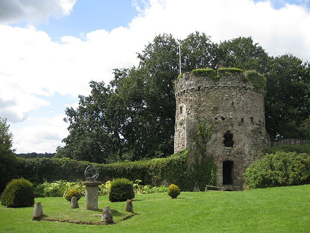 Usk Castle - Local service area for Pressed & Fresh