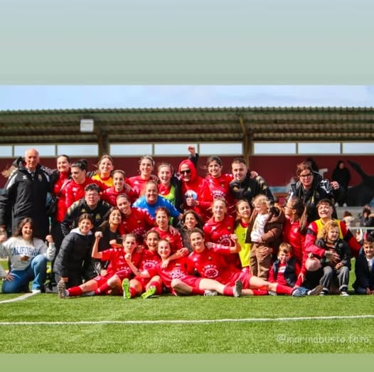 Toda a sorte do mundo ao equipo feminino do CF Muxía