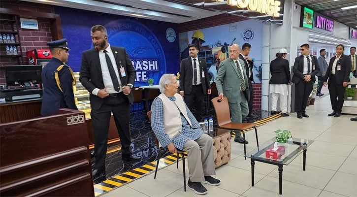 বিমানবন্দরে প্রবাসীদের জন্য বিশেষ লাউঞ্জ উদ্বোধন করলেন প্রধান উপদেষ্টা
