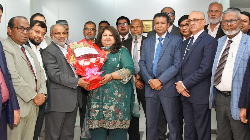 আইডিআরএ চেয়ারম্যানকে বিআইএফ’র ফুলেল শুভেচ্ছা