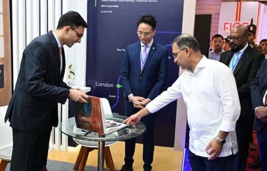 ইনভেস্টরস এক্সপো পরিদর্শন করলেন প্রধানমন্ত্রী তারেক রহমান
