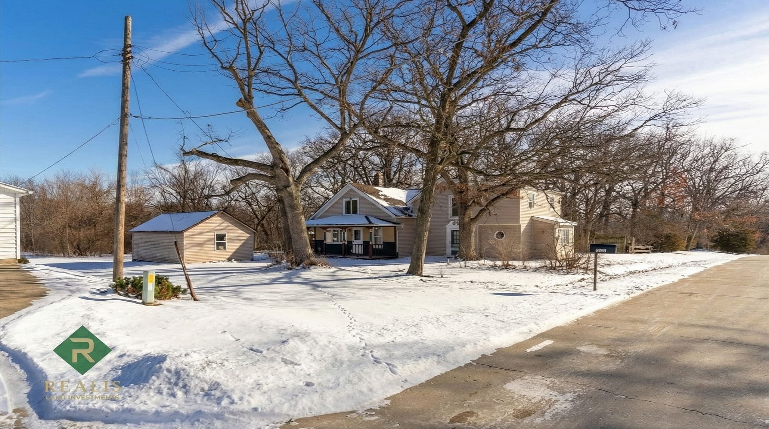 Overlay_the_provided_2k_202602040008