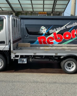 新車の1.5tトラックをミニ専用トランスポーターに山本製作所さんで改造