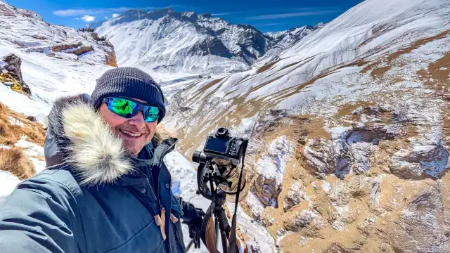 Happy CAMERA DAY! 
Seit meinem 16. Lebensjahr begleitet mich immer eine Kamera auf meinen Reisen, und hat mir geholfen, meinen Blick auf die Welt zu schärfen. 😃📷🌎