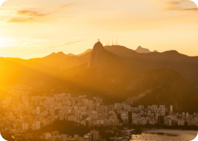 belo-panorama-do-rio-de-janeiro-no-crepusculo-do-pao-de-acucar-do-brasil