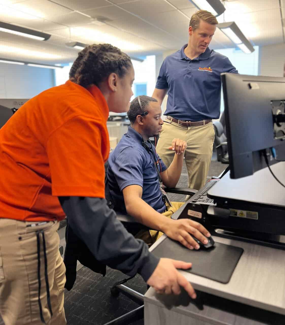 RoofClaim call center