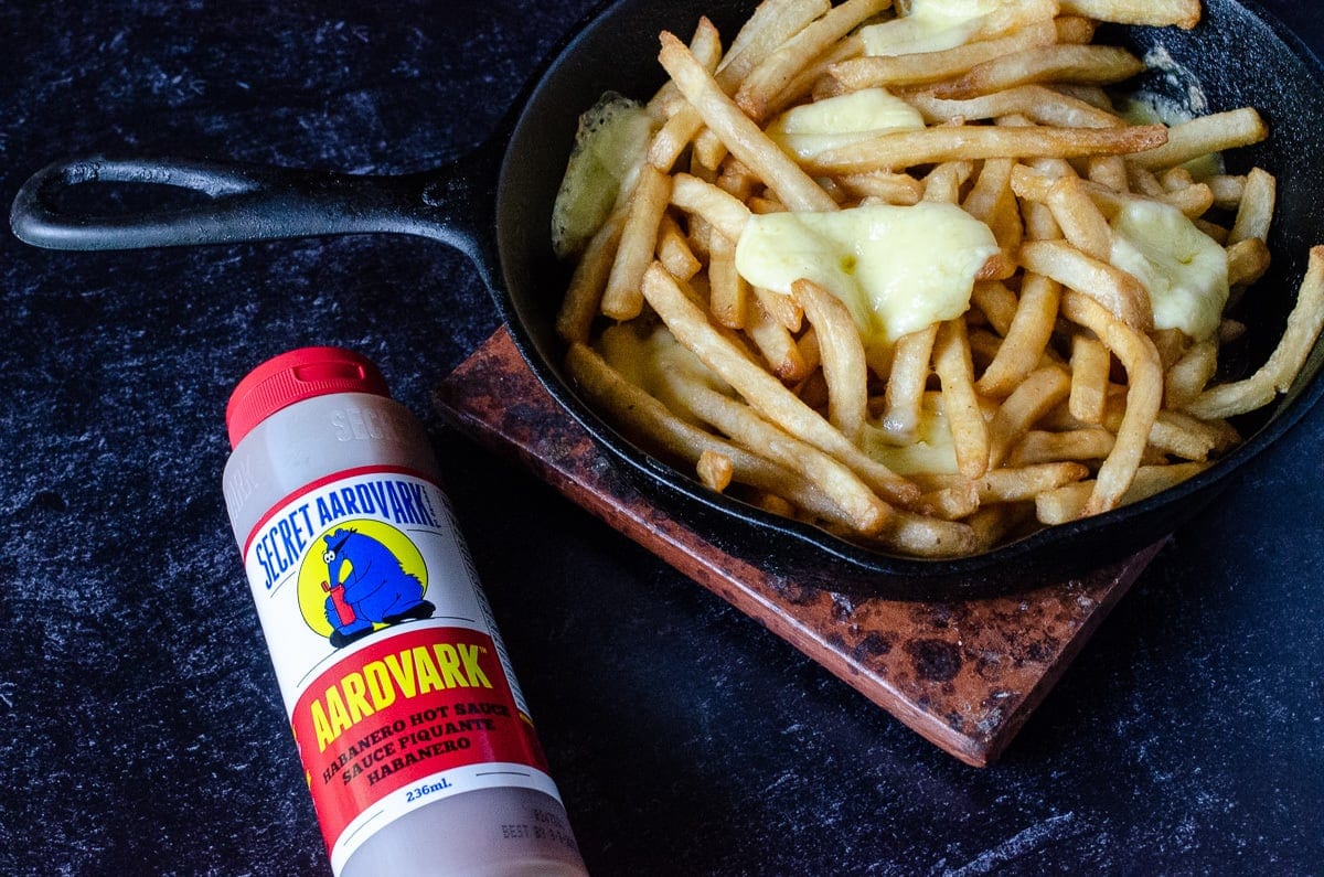 Poutine à la sauce piquante Habanero de Aardvark