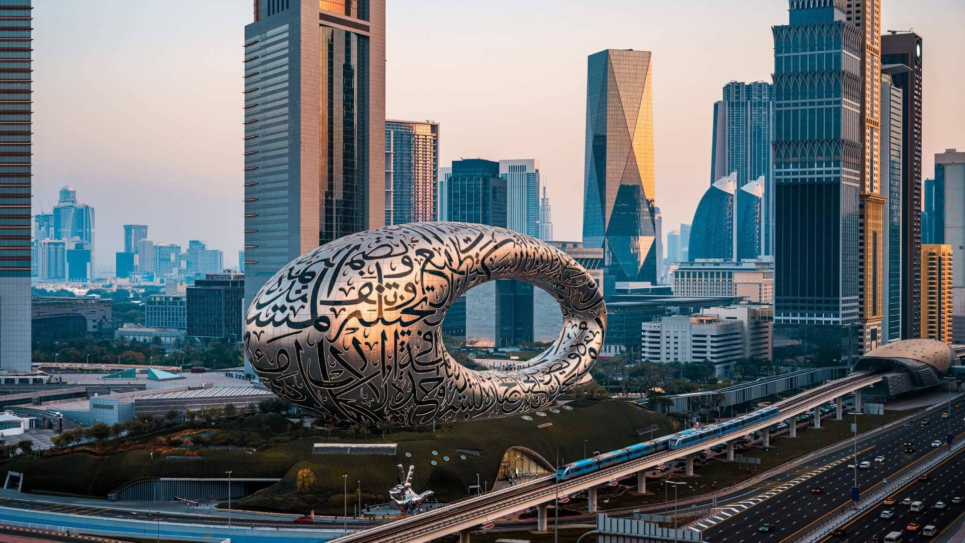 Dubai mainland business workspace near major commercial hubs