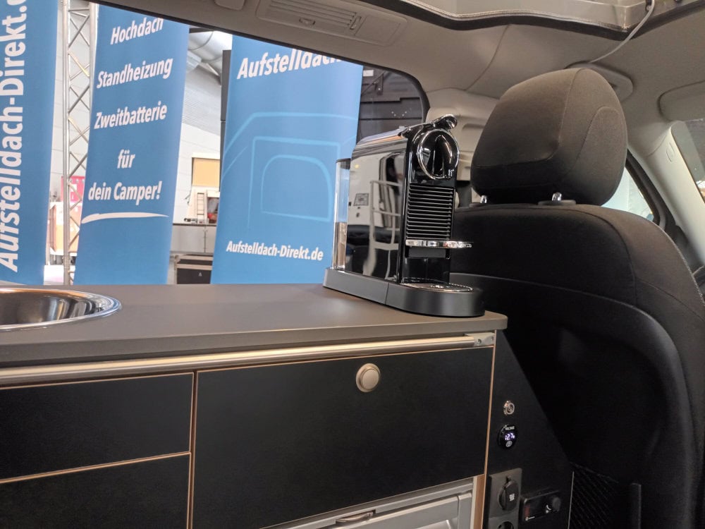 Aktivcamper KKüche Vito V-Klasse EQV Außendusche Wasser Wechselrichter Nespresso