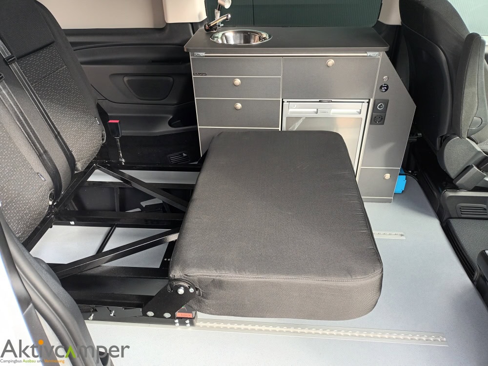 Vito Kastenwagen Sitzbank Schlafbank nachrüsten Bett Camper Schienensystem 2