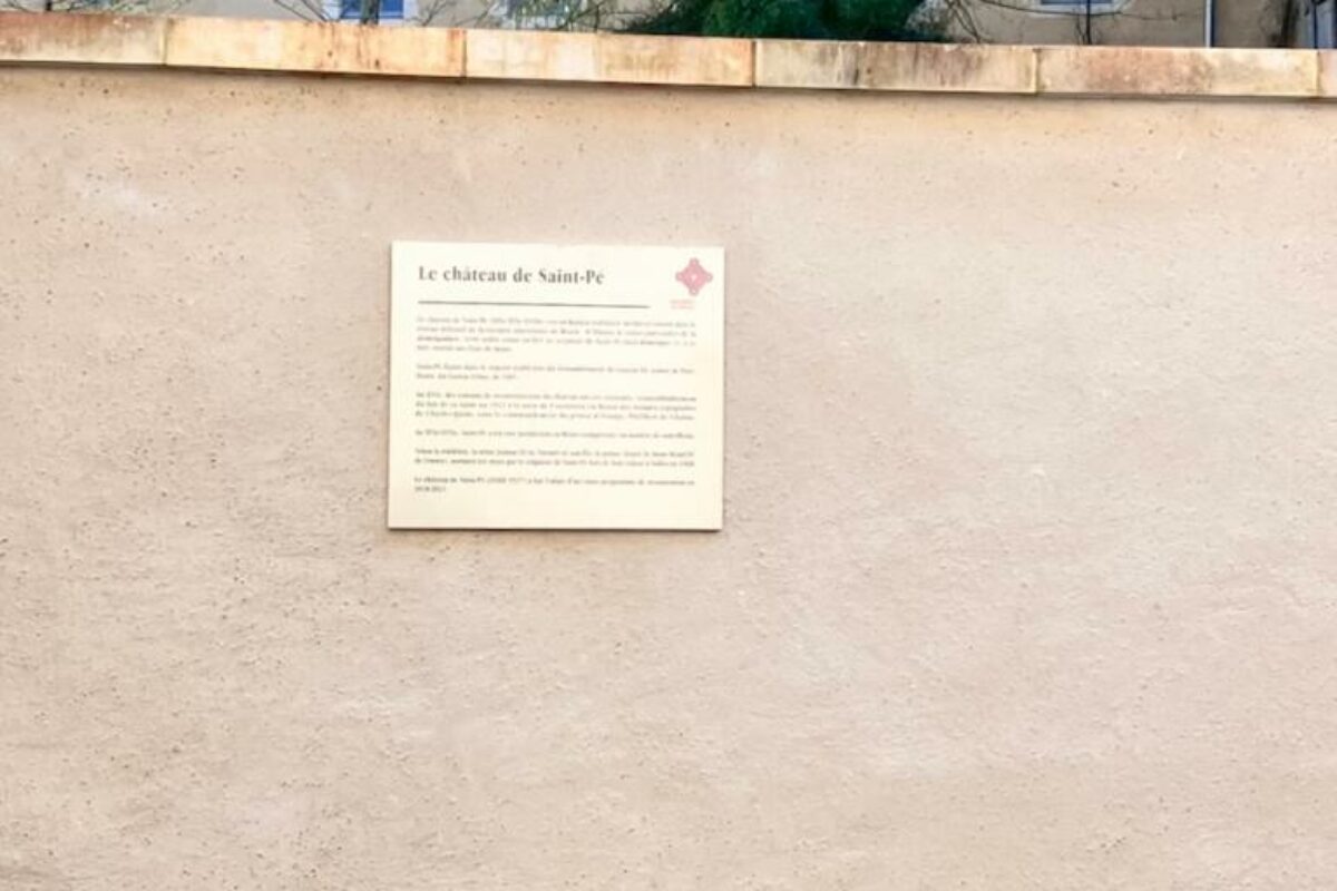 Signalétique patrimoine sur mesure : Château de Saint-Pé | S. Factory