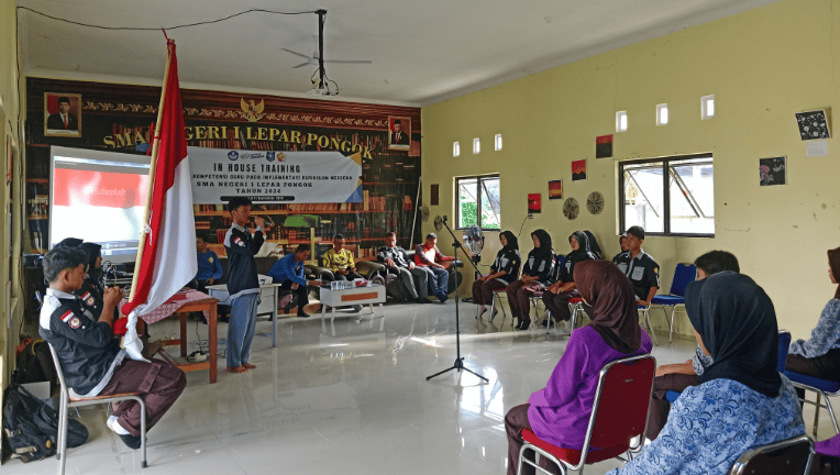 SMAN 1 Lepar Pongok Menggelar Workshop Sains dan Teknologi