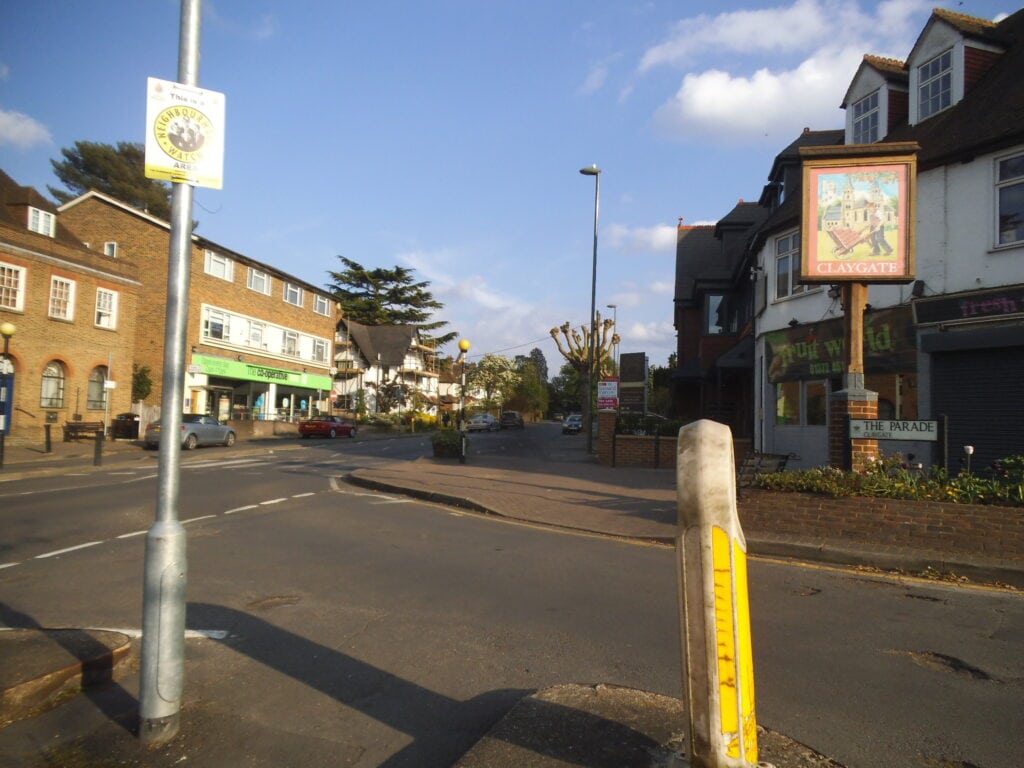 The centre of Claygate with the village sign at The Parade. Photo: David Howard, CC BY-SA 2.0