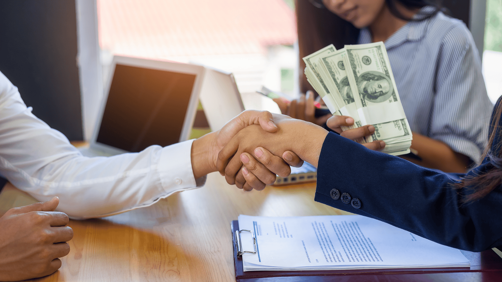 Top Tips for Securing a Business Loan in the UAE