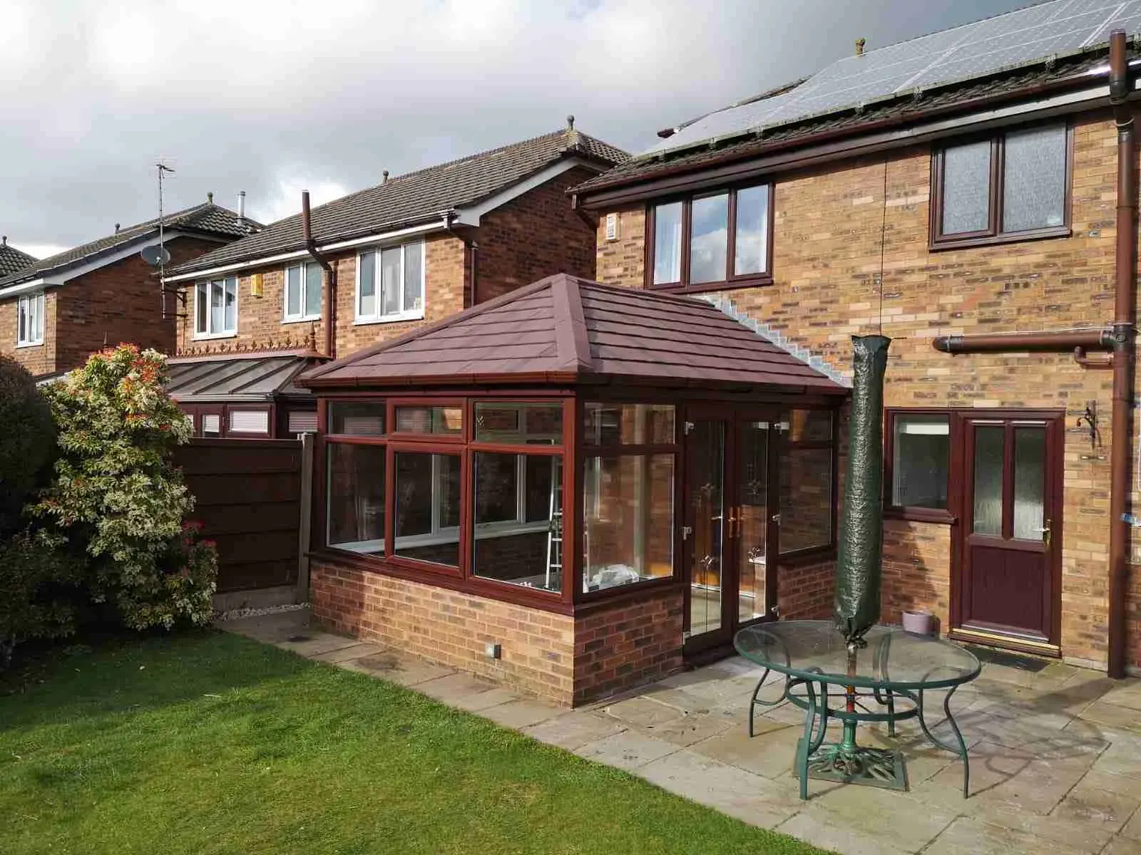 Energy Efficiency: 5 Conservatory Roof Replacement Options for Year-Round Comfort